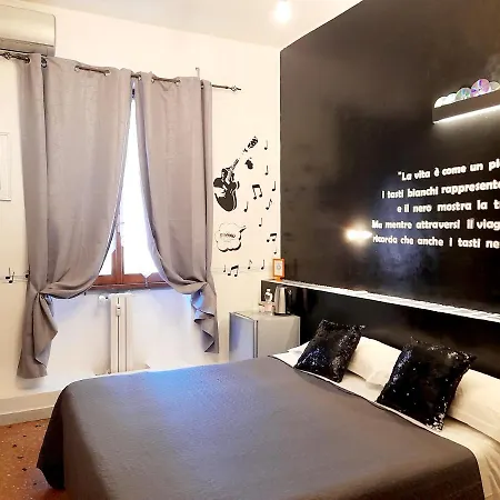 Eritrea 80 Oda ve Kahvaltı 2*