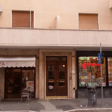 Eritrea 80 Oda ve Kahvaltı Roma